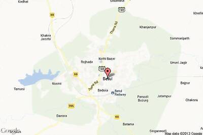 Photojournalist beaten up at Congress meeting