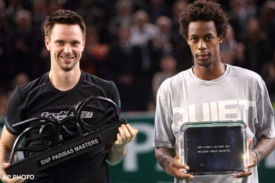 Soderling beats Monfils to claim Paris Masters