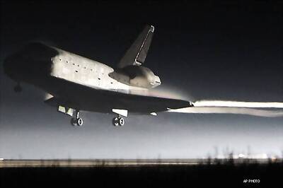 Atlantis makes final journey to retirement home