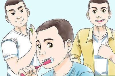 How to Make Out With a Girl