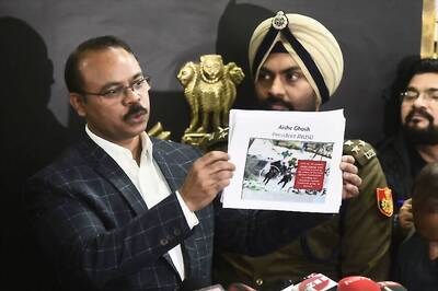 JNUSU President Aishe Ghosh Led Mob That Attacked Periyar Hostel, Claim Delhi Police