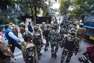 Will Continue Dharna Outside Delhi CM's House Democratically, Say 2 Mayors