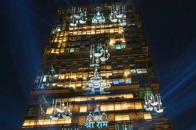 Mukesh Ambani's Antilia Residence Decorated With 'Jai Shri Ram' Artwork Ahead of Pran Pratishtha | WATCH