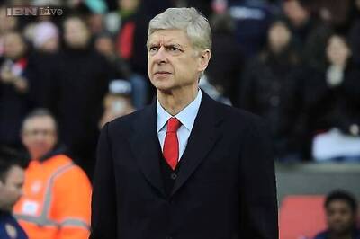 Arsene Wenger not keen on drastic changes next season