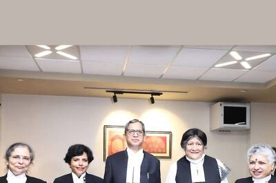 CJI Ramana Poses for A Photo With 4 Women Judges After Oath Ceremony at Supreme Court