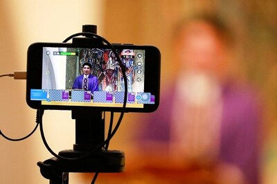 'Gives Me Solace': Houses of Worship Gain Audience by Going Online During Covid-19 Pandemic