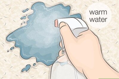 3 Easy Ways to Clean Up Detergent Spills from the Floor