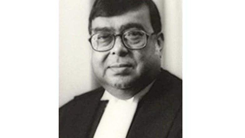 CJI cautions against comments on constitutional authorities