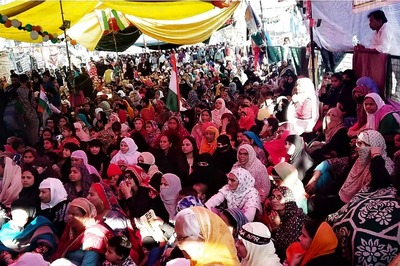 Petrol Bombs Hurled at Near-Empty Shaheen Bagh and Jamia Protest Sites, No Injuries