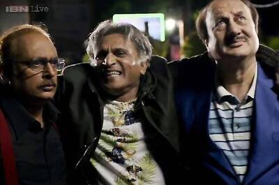 Akshay Kumar unveils 'The Shaukeens' trailer featuring Anupam Kher, Annu Kapoor and Piyush Mishra