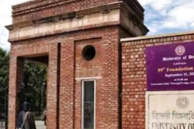 DU Raises Promotion Passing Criteria to 63% for UG Students