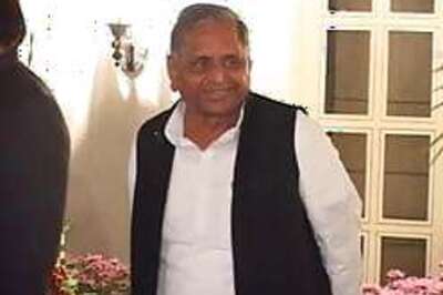Mulayam reveals his cards, says N-deal good