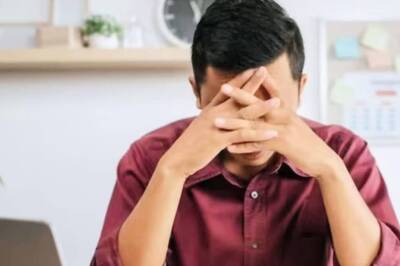 Man Claims Juniors 'Disrupt' Workflow, Internet Can't Relate To Him