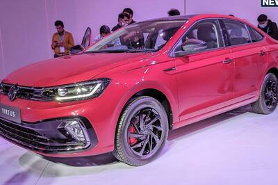 Volkswagen Virtus Sedan Unveiled Ahead of India Launch in May 2022; Bookings Now Open