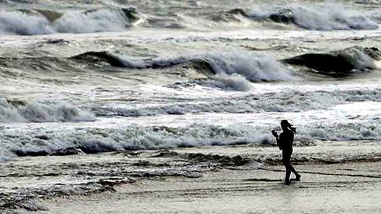 Cyclone Phailin: 64,000 people moved to safe areas in AP