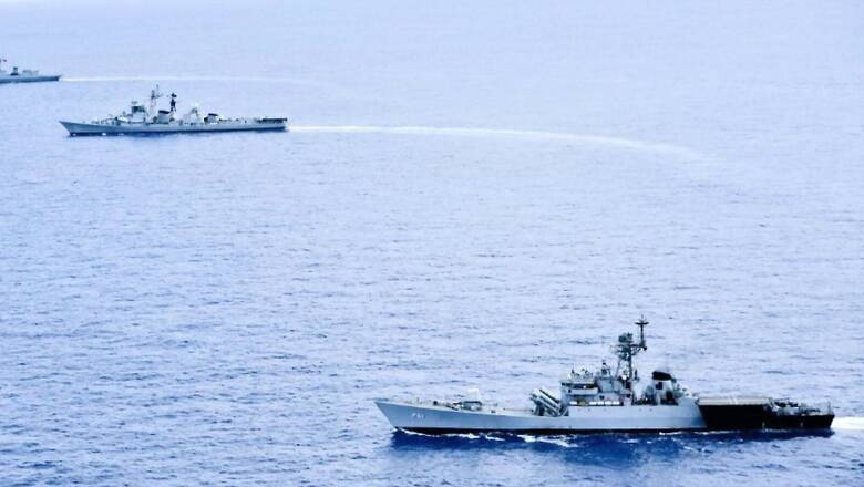 Navies of India and Philippines Conduct Military Drills in South China Sea