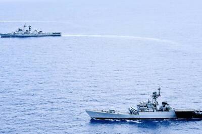 Navies of India and Philippines Conduct Military Drills in South China Sea