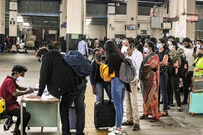 Can't Dismiss Omicron as 'Mild', High Transmission Rate Can Overwhelm Hosps, Says WHO Official