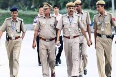 MP Officer Forges Court Verdict for Getting IAS Cadre Awarded in His Favour