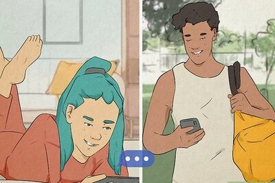 How to Flirt with a Capricorn Man over Text: Tips & Examples