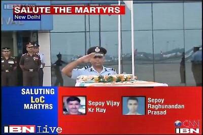 LoC killings: Military honours for martyrs in Delhi