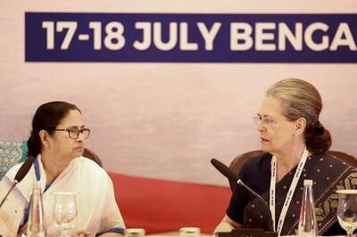 Mamata Banerjee Ready to Go Solo in Bengal? In Run-Up to 2024, TMC Chief Lists Do's & Don'ts for Cadre