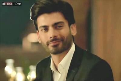 IBNLive Movie Awards: Fawad Khan beats Tiger Shroff to win the Best Male Debut Award for 'Khoobsurat'