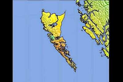 Magnitude 7.7 quake hits Canada's British Columbia