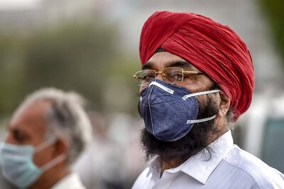 Delhi's Air Quality Improves but Authorities Warn Pollution May Increase