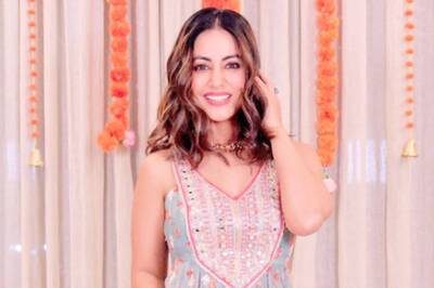 Hina Khan Is A Sight For Sore Eyes In This Ethereal Grey Sharara Suit