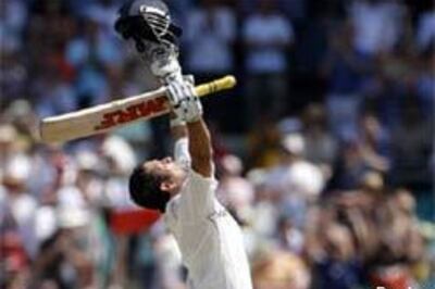 Tendulkar leaves behind the horror of 2007 at Sydney