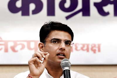 Sachin Pilot to Skip Gehlot Meet Today Amid Tussle; BJP in 'Wait & Watch' Mode as Cong Rushes Seniors
