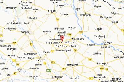 CEC holds review meeting with representatives of political parties