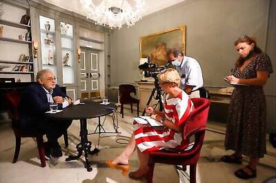 Opera's Domingo Denies Abusing Power, Seeks To Clear Name