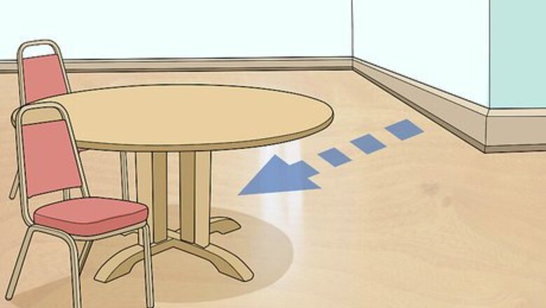 How to Paint Skirting Boards