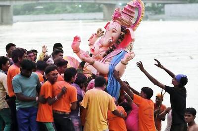 Lord Ganesh, Yama teach importance of helmet in Tamil Nadu