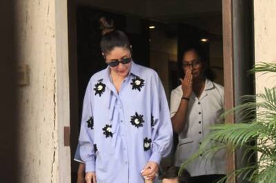 Kareena Kapoor Khan's Son Jeh Holds Her Hand Tightly as He Adorably Steps Out With Mommy, See Pics