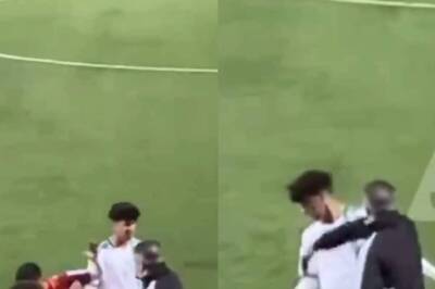 Watch: Algeria's Under-20 Coach Slaps His Own Players on the Pitch