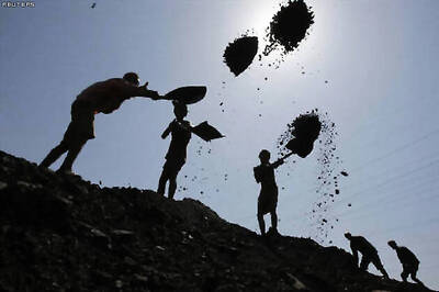 Panel probing illegal mining to miss deadline