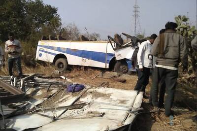 Bus Carrying Migrant Workers from Telangana Hits Truck in Odisha, 1 Dead