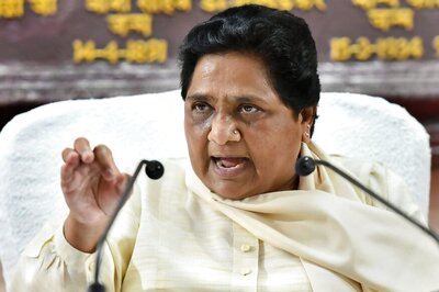 After Dumping Congress, Mayawati Says Would Rather Fight Alone than Beg for Seats in Alliance