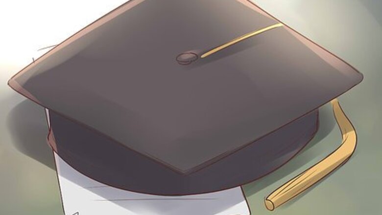How to Become a Credit Analyst
