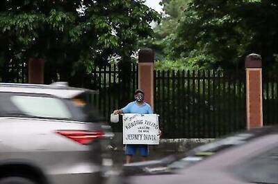 Philippine economy fears as coronavirus curbs reintroduced