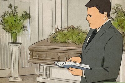 How to Create a Funeral Order of Service