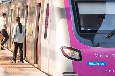 I-Day: Maha CM Flags off Special 'Azadi Express' Showcasing Freedom Struggle, State's Beauty