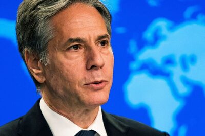 U.S. Lawmaker Urges Blinken to Clear Private Evacuation Flights Out of Afghanistan