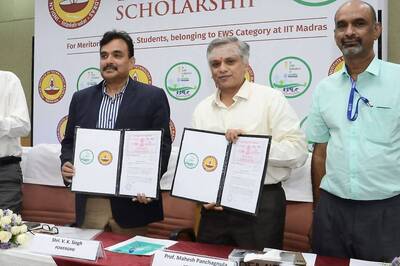 IIT Madras to Provide Scholarship to Underprivileged BTech Students