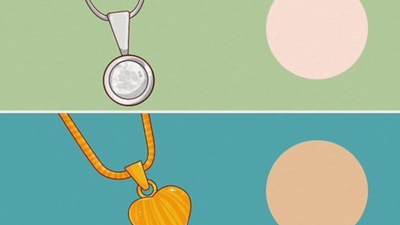 How to Wear a Locket