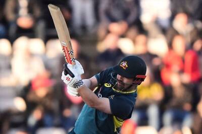 4,4,6,6,6,4: Travis Head Goes Berserk as he Blasts 30 Runs in an Over of Sam Curran