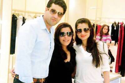 A shopping holiday for Ameesha in Bangkok